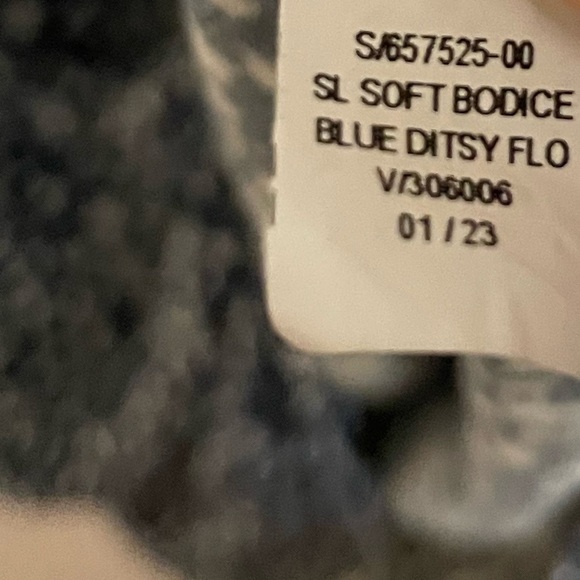 Old Navy Blue Soft Bodice Ditsy Floral Midi Dress Size Medium - Picture 4 of 6